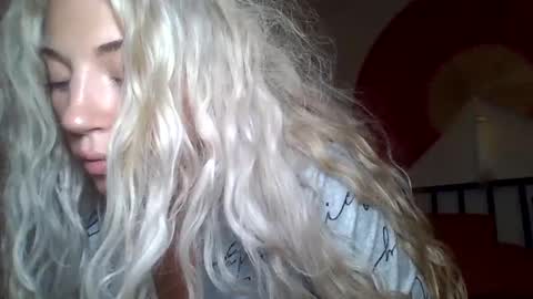 Snapshot of your_fav1 chatting on September 12, 2025, 11:59 pm your_fav1 online show from September 12, 2025, 11:59 pm