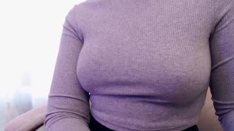 Snapshot of your_freya chatting on February 15, 2025, 12:22 pm Freya online show from February 15, 2025, 12:22 pm