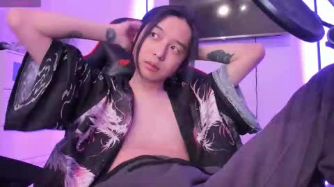 Snapshot of your_little_twink chatting on November 4, 2025, 12:54 am Han online show from November 4, 2025, 12:54 am