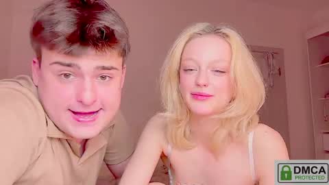 your_molly_mark online show from May 15, 2026, 10:50 pm