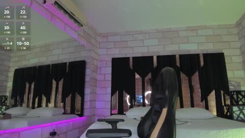 Evelin  online show from January 6, 2025, 9:43 pm