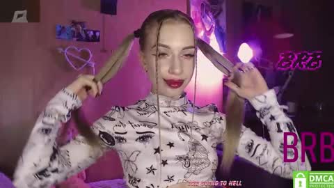 Alice  online show from February 3, 2025, 3:09 am