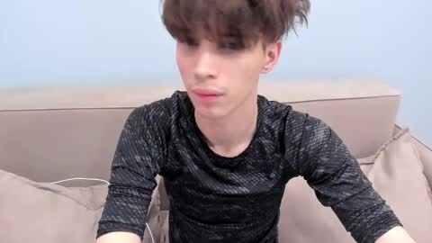 Snapshot of your_shy_guy chatting on February 1, 2026, 8:13 am your_shy_guy online show from February 1, 2026, 8:13 am