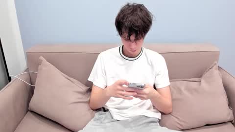 Snapshot of your_shy_guy chatting on February 3, 2026, 7:35 am your_shy_guy online show from February 3, 2026, 7:35 am