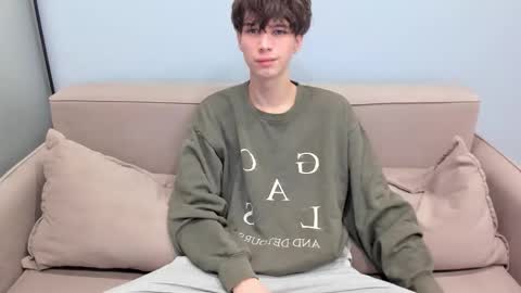 Snapshot of your_shy_guy chatting on February 9, 2026, 6:06 am your_shy_guy online show from February 9, 2026, 6:06 am