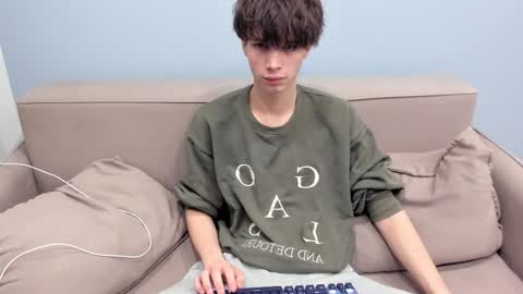 Snapshot of your_shy_guy chatting on February 10, 2026, 7:29 pm your_shy_guy online show from February 10, 2026, 7:29 pm