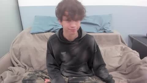Snapshot of your_shy_guy chatting on June 28, 2026, 9:43 pm your_shy_guy online show from June 28, 2026, 9:43 pm