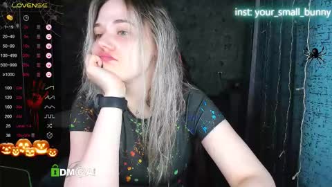 Molly online show from October 27, 2025, 2:04 am