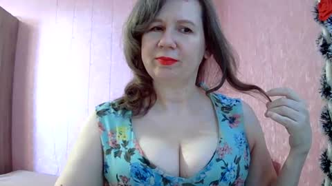Snapshot of your_starsun chatting on June 20, 2026, 11:57 am your_starsun online show from June 20, 2026, 11:57 am