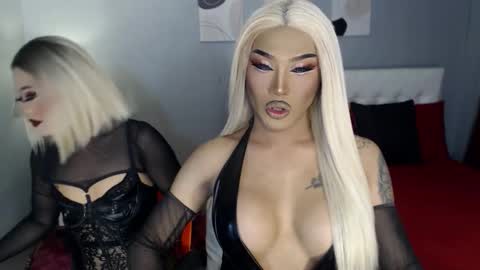 Snapshot of your_truly_goddess143 chatting on November 28, 2025, 10:34 pm TRICXIEBELLE online show from November 28, 2025, 10:34 pm