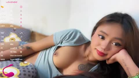 luvly online show from April 19, 2026, 6:43 pm