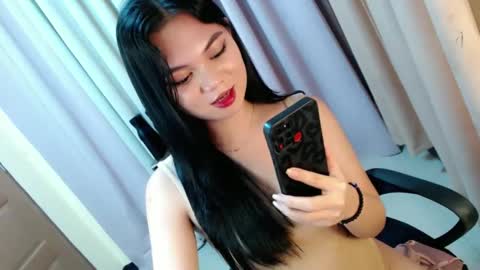 Snapshot of yourangelictransgirl chatting on December 17, 2024, 6:09 pm Hi its me Yna online show from December 17, 2024, 6:09 pm