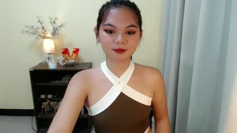 Snapshot of yourangelictransgirl chatting on February 1, 2025, 2:13 pm Hi its me Yna online show from February 1, 2025, 2:13 pm