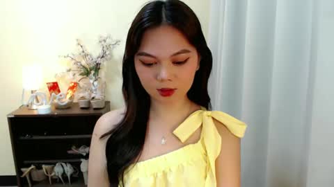 Snapshot of yourangelictransgirl chatting on February 23, 2025, 12:37 pm Hi its me Yna online show from February 23, 2025, 12:37 pm