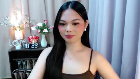 Snapshot of yourangelictransgirl chatting on September 29, 2025, 12:21 pm Hi its me Yna online show from September 29, 2025, 12:21 pm