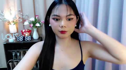 Snapshot of yourangelictransgirl chatting on October 2, 2025, 12:56 pm Hi its me Yna online show from October 2, 2025, 12:56 pm