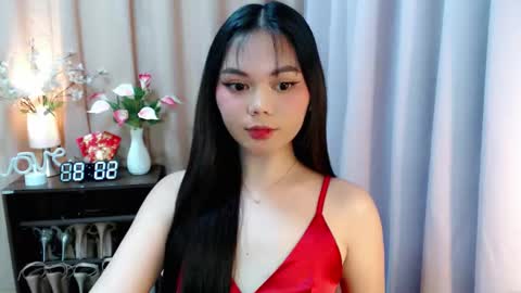 Snapshot of yourangelictransgirl chatting on October 3, 2025, 12:02 pm Hi its me Yna online show from October 3, 2025, 12:02 pm