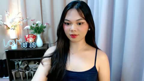 Snapshot of yourangelictransgirl chatting on October 10, 2025, 2:05 pm Hi its me Yna online show from October 10, 2025, 2:05 pm