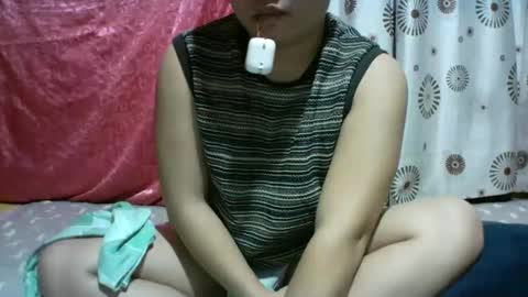 yourasian_lover29 online show from February 6, 2026, 12:30 pm