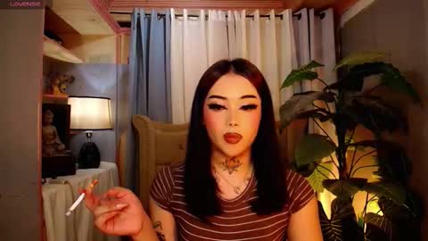 kim online show from November 18, 2025, 7:46 am