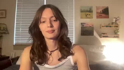 yourbirdy online show from December 21, 2025, 10:39 pm