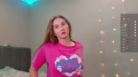 Snapshot of yourcreamyister chatting on March 12, 2026, 6:47 pm creamysister online show from March 12, 2026, 6:47 pm