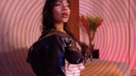 Selena online show from February 3, 2026, 6:40 am