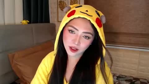 JEN  online show from January 6, 2025, 9:19 am