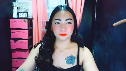 yourdirtygirl_lyla online show from February 14, 2026, 11:51 am