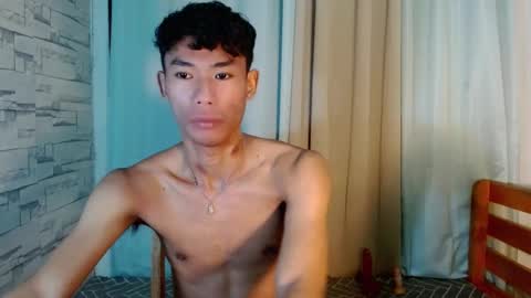 Snapshot of yourdreamboyx chatting on December 30, 2024, 5:13 pm Rence online show from December 30, 2024, 5:13 pm