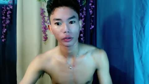 Snapshot of yourdreamboyx chatting on January 27, 2025, 2:42 am Rence online show from January 27, 2025, 2:42 am