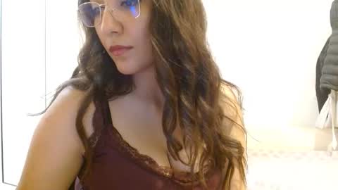 yourdreamgirl903309 online show from November 7, 2025, 8:20 pm