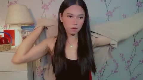 Snapshot of yourdreamgirljane chatting on October 17, 2025, 2:37 am JANE online show from October 17, 2025, 2:37 am