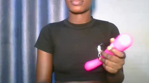 favcamgirl online show from January 17, 2026, 6:22 pm