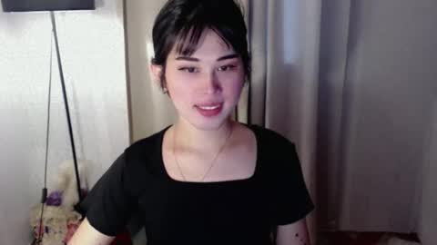 PrettyElla online show from September 9, 2025, 8:14 am