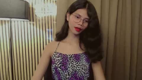 Snapshot of yourfavoratevivian chatting on October 29, 2025, 1:57 pm Vivian online show from October 29, 2025, 1:57 pm