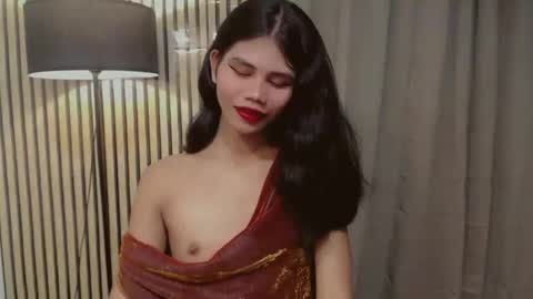 Snapshot of yourfavoratevivian chatting on November 17, 2025, 5:46 am Vivian online show from November 17, 2025, 5:46 am