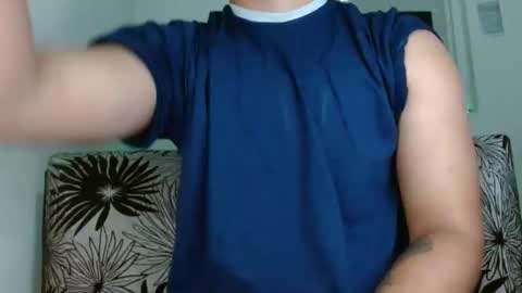 Snapshot of yourfavorite_bigclit chatting on September 15, 2025, 1:55 pm yourfavorite_bigclit online show from September 15, 2025, 1:55 pm