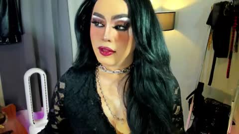  not into STINGY and CHEAP people online show from November 10, 2025, 11:15 pm