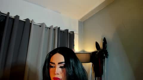  not into STINGY and CHEAP people online show from November 25, 2025, 11:27 pm