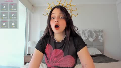 Helena online show from October 31, 2025, 2:40 pm