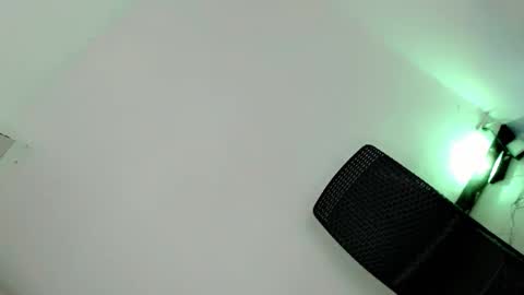 yourfuckingslut69 online show from December 3, 2024, 5:23 pm