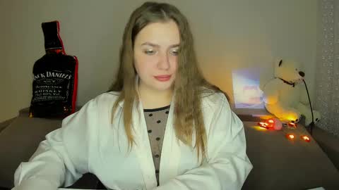 yourgem__ online show from February 13, 2025, 7:10 pm