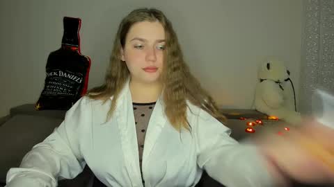 yourgem__ online show from February 18, 2025, 8:03 pm