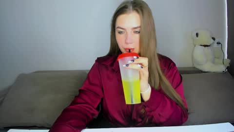 Snapshot of yourgem__ chatting on June 1, 2026, 3:08 am yourgem__ online show from June 1, 2026, 3:08 am