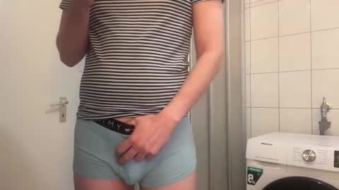 yourgerman online show from September 22, 2025, 5:26 pm