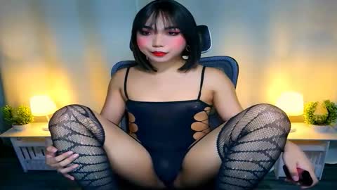 Goddess Yoshi online show from November 1, 2025, 11:51 pm