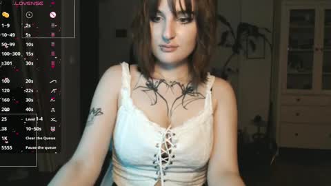 Snapshot of yourhanna_ chatting on May 1, 2026, 5:17 pm hanna online show from May 1, 2026, 5:17 pm