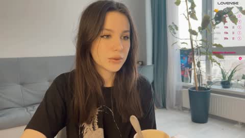 Aida online show from December 19, 2024, 5:18 am