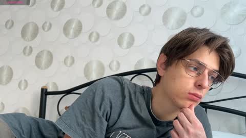 Chris online show from December 8, 2024, 8:20 am